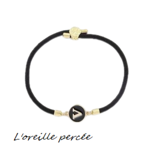 Bracelet cordon noir lettre v