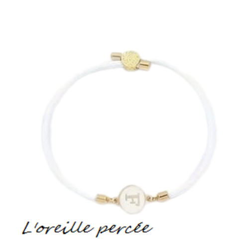 Bracelet cordon blanc lettre f