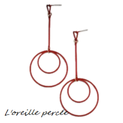 Boucle d'oreille duo de cercle sur tige rouge