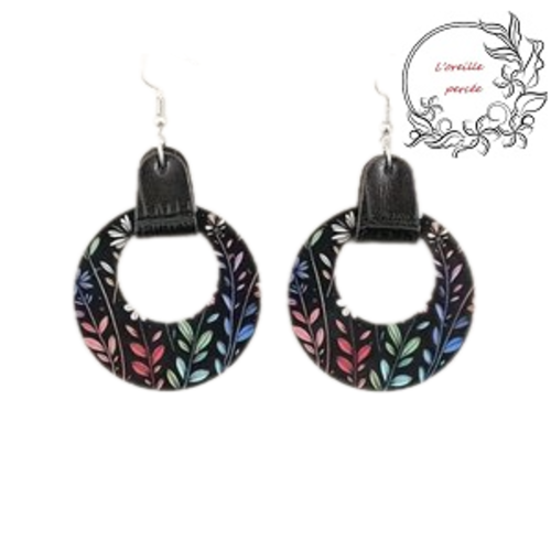 Boucle d'oreille motif feuille