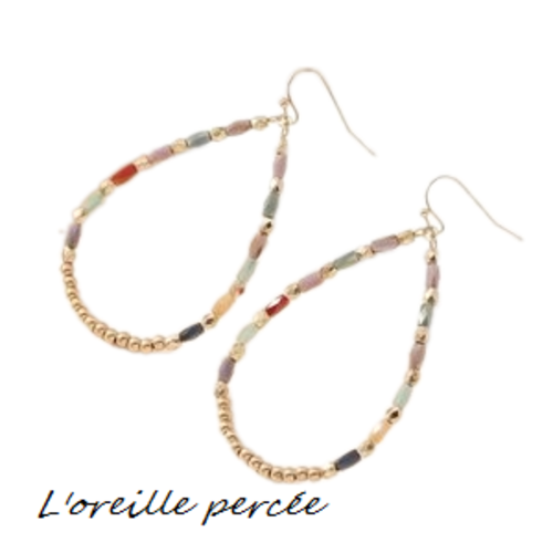 Boucle d'oreille forme larme perlée dorée/multicouleur