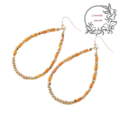 Boucle d'oreille forme larme perlée dorée/orange