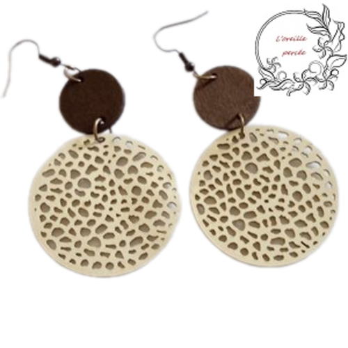 Boucle d'oreille style bohème beige