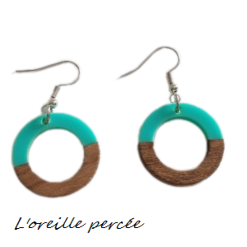 Boucle d'oreille cercle bois et résine turquoise