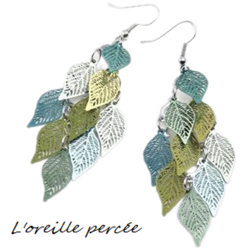 Boucle d'oreille nuée de feuilles tons verts métalliques