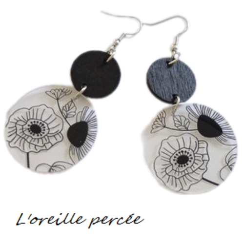 Boucle d'oreille fleurie acrylique