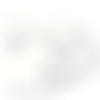 Attache lunette et ses perles noires et blanches