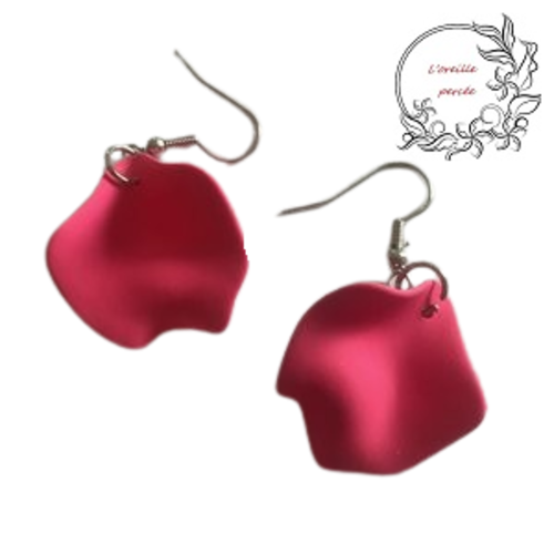 Boucle d'oreille pétale de fleur rose fuschia