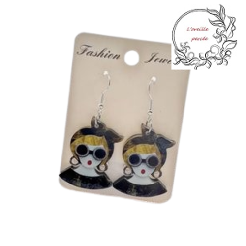 Boucle d'oreille femme année 80