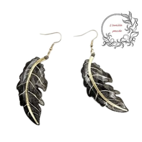 Boucle d'oreille grande feuille noire