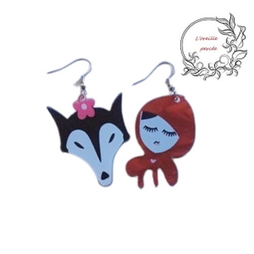 Boucle d'oreille duo loup et chaperon rouge