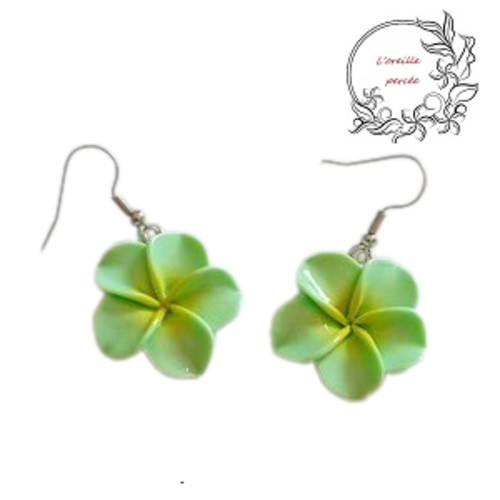 Boucle d'oreille fleur de tiaré verte