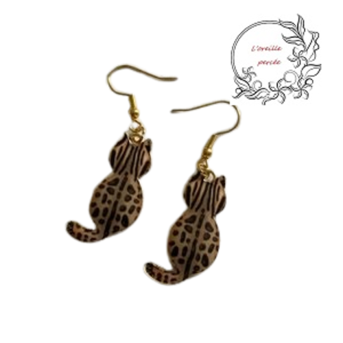 Boucle d'oreille chat marron tacheté