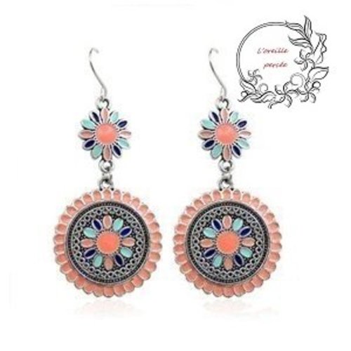 Boucle d'oreille ethnique rose