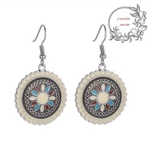 Boucle d'oreille ethnique ton beige