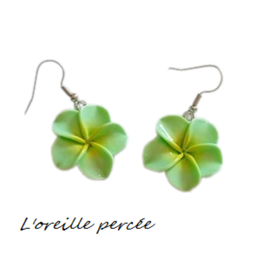 Boucle d'oreille fleur de tiaré verte