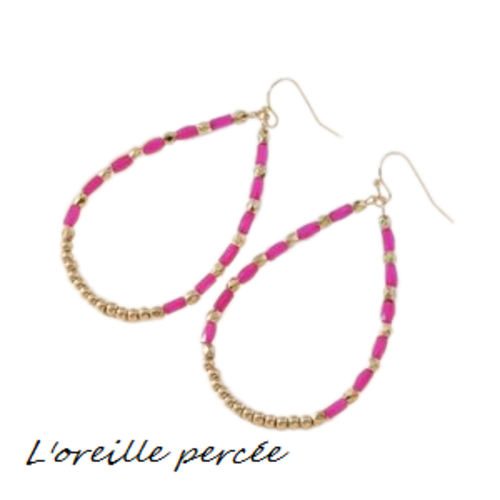Boucle d'oreille forme larme perlée dorée/fuschia
