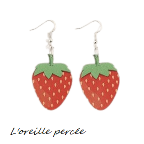 Boucle d'oreille fraise