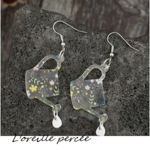 Boucle d'oreille arrosoir fleuri
