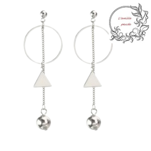 Boucle d'oreille cercle et triangle et son pompon argentée
