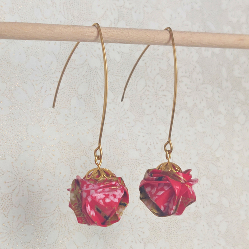 Boucles d'oreilles origami kusudama, rouge, blanc et or