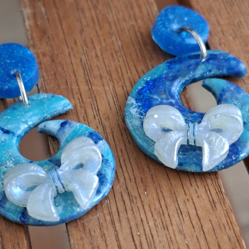 Boucles d'oreilles "vague de nacre"