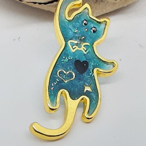 Collier avec pendentif "chat" en résine bleu