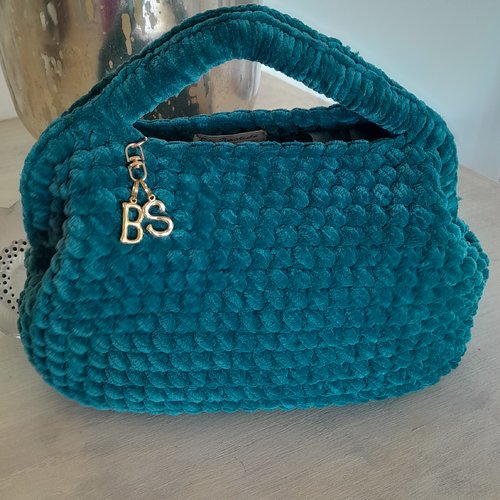 Sac crocheté à la main - pièce unique et artisanale - cadeau élégant