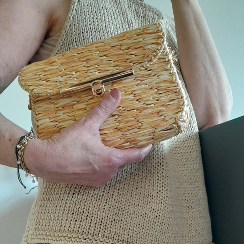 Sac en raphia végétal