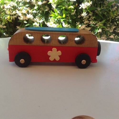 Jouet en bois - van de surf - création artisanale