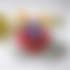 Broche argentée tête de chat graphique - rouge, bleu, vert, jaune