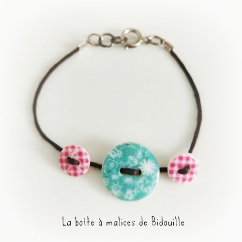 Bracelet fantaisie argenté - boutons rouges et bleus à motifs