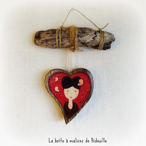 Décoration murale romantique et poétique avec illustrationn- bois flotté, coeur en bois illustré - rouge, marron