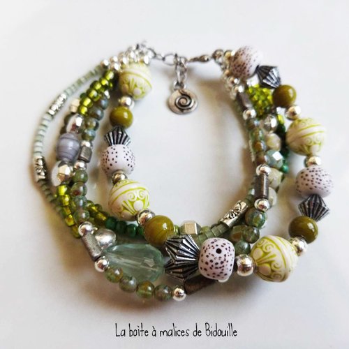 Bracelet boho multirang bronze et perles dans les tons verts, blanc