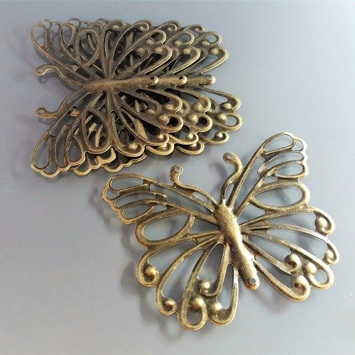 4 gros papillons 5 cm métal filigrane coloris bronze