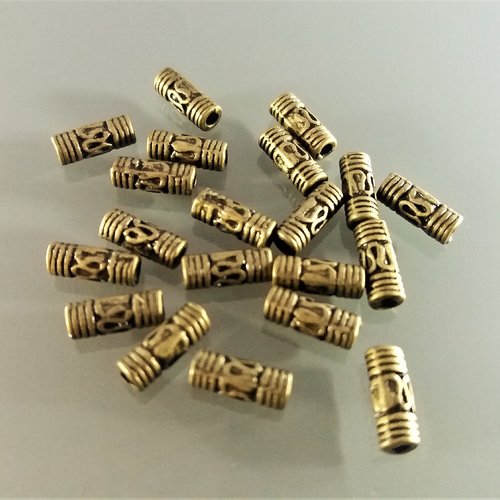 20 perles tubes 8 mm gravées métal coloris bronze
