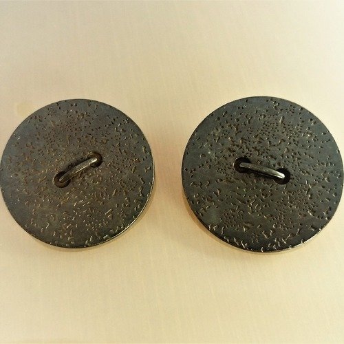 2 gros boutons 3.4 cm métal marron foncé