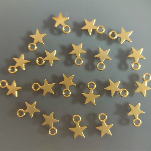 20 breloques étoiles 8 mm métal coloris doré