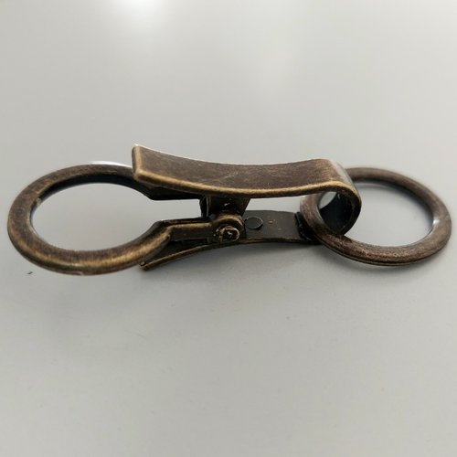 Attache mousqueton 5,8 cm métal coloris bronze