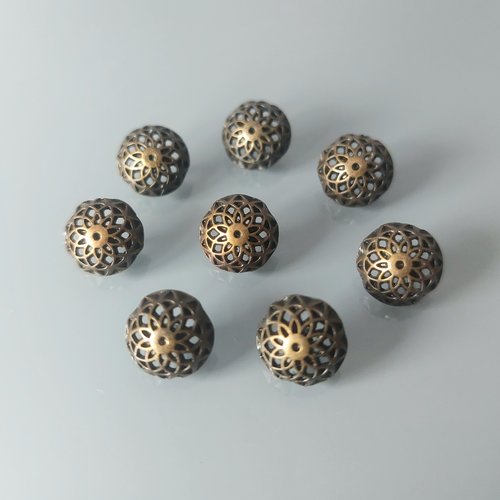 8 boutons 1/2 boule ajourés 10 mm métal coloris bronze