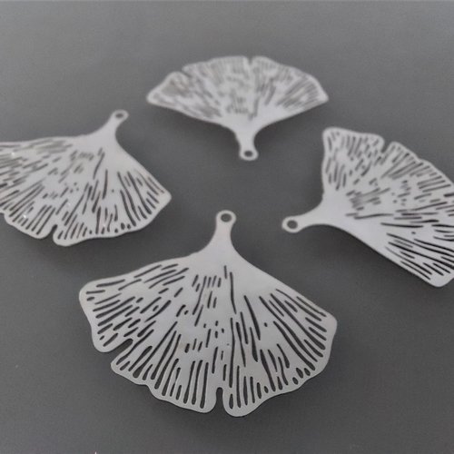 6 pendentifs feuilles de gingko 22 mm métal coloris argent