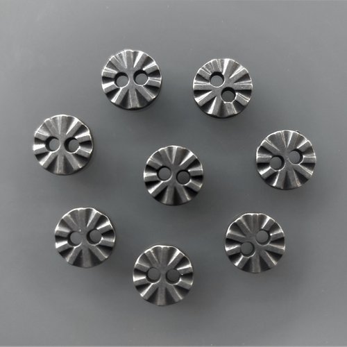 8 boutons ronds fantaisies 11 mm métal coloris acier