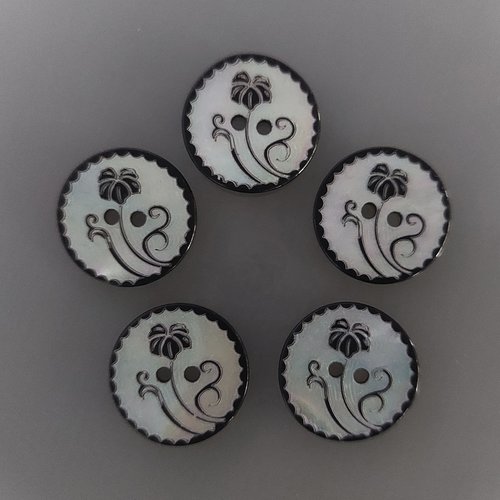 5 boutons ronds 18 mm en nacre gravés motifs noirs