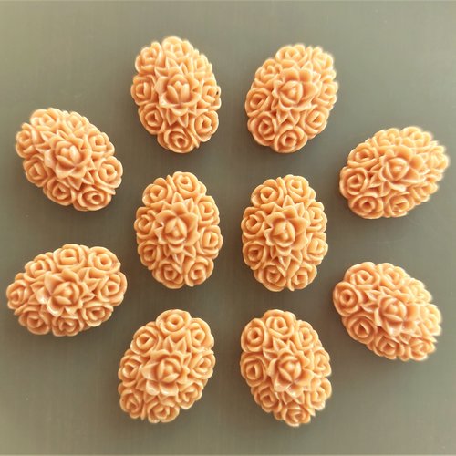 10 cabochons ovales 19 x 14 mm fleurs roses en résine