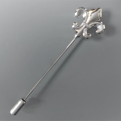 Fibule fleur de lys métal coloris argent