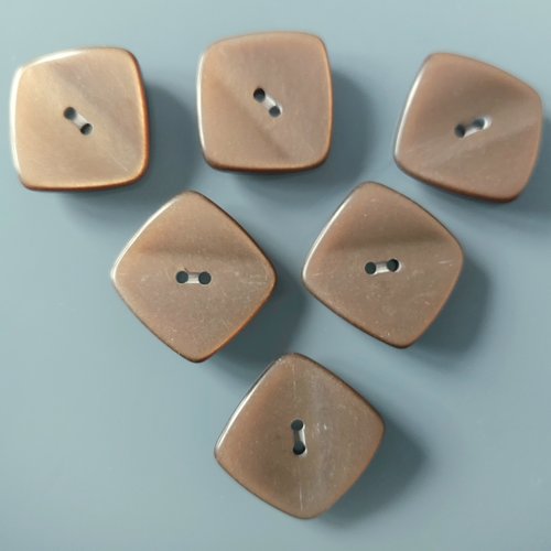 6 boutons carrés 22 mm plastique coloris marron glacé
