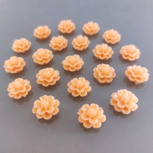 20 fleurs en résine 12 mm coloris saumon