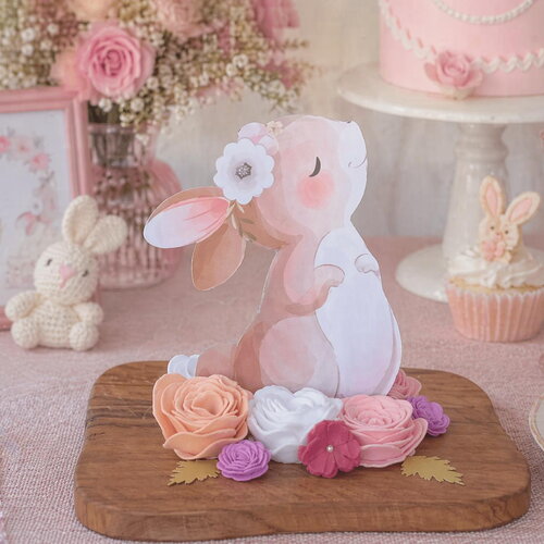 Centre de table sur le thème lapin, lapine, animaux du bois et fleurs