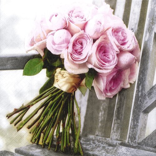 Serviette papier bouquet de roses romantique - Un grand marché