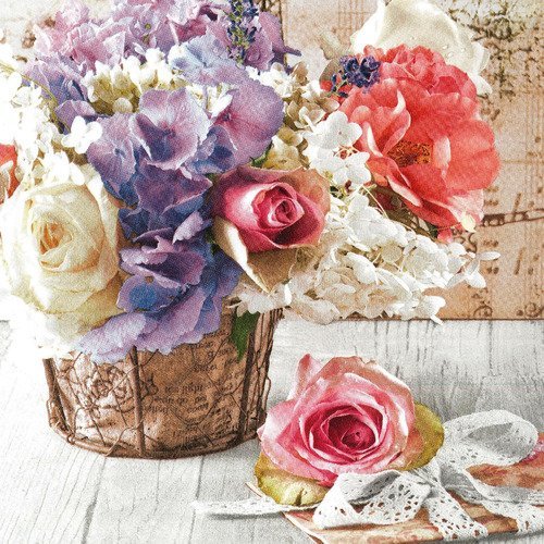 Serviette bouquet romantique de rose lilas hortensia romantique